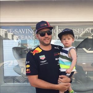 Meet your Posher, Eric